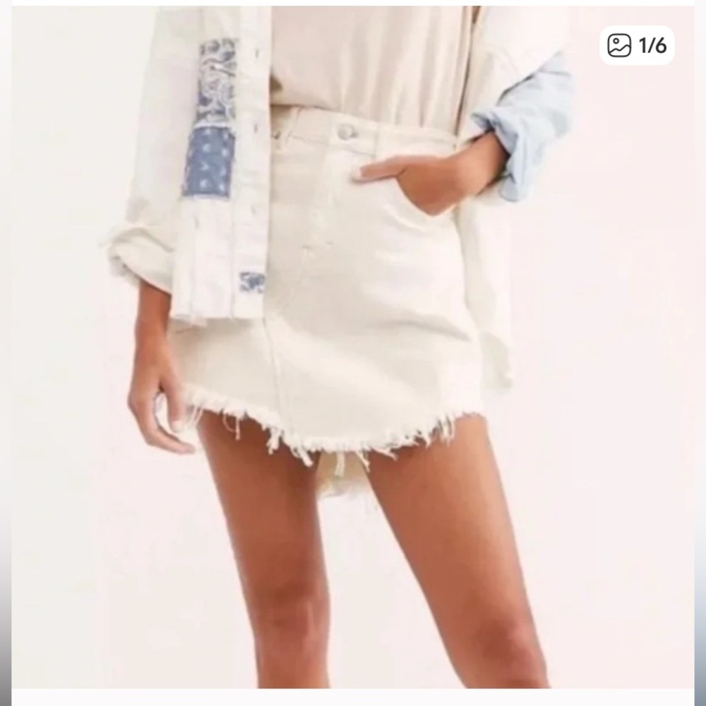 Free People white denim miniskirt, size 25, NWT